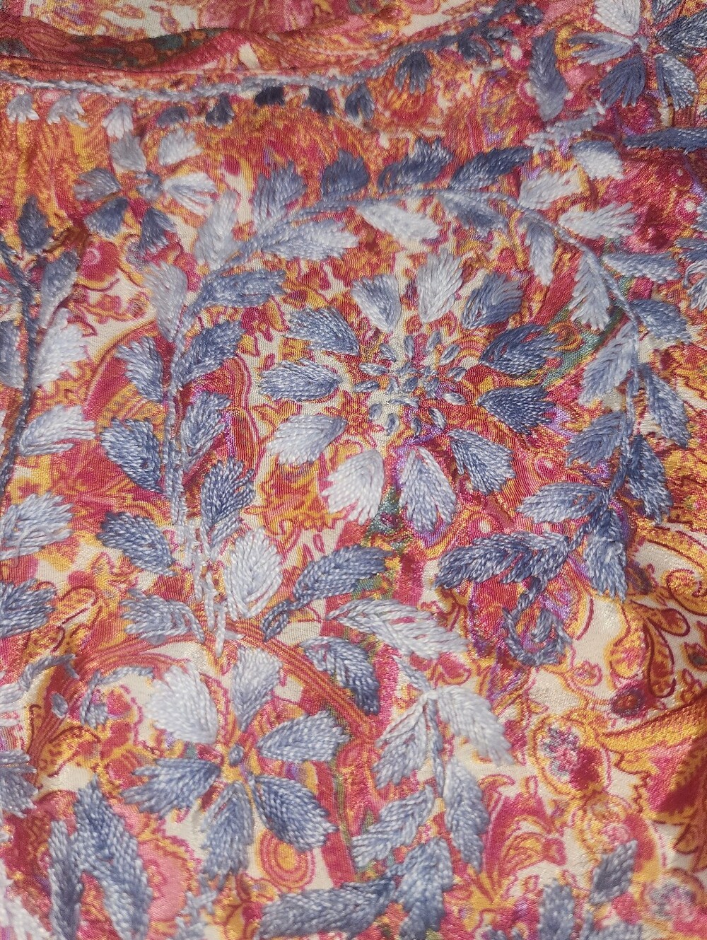 NWT Love Kyla Blouse Silk Blend Lightweight Boho Festival Chic Embroidered - Picture 6 of 7